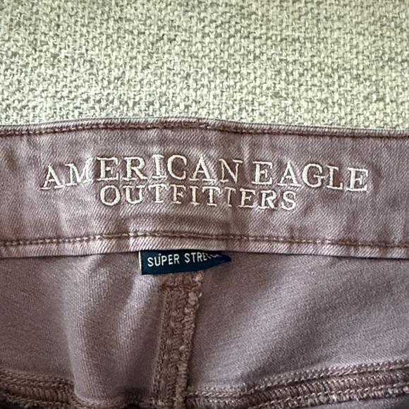 💙American Eagle Jean shorts - Picture 2 of 5